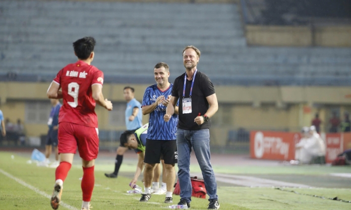 Hồ sơ Nguyễn Đình Bắc: Cú hat-trick lịch sử trước SLNA và chân dung viên ngọc quý của HLV Polking ở CAHN